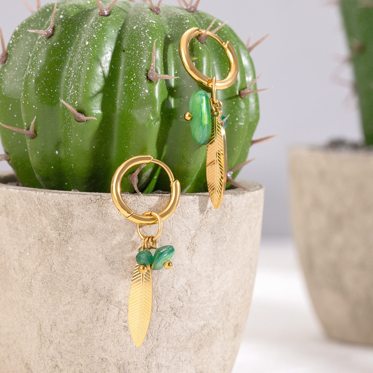 Green leaf hoops earrings