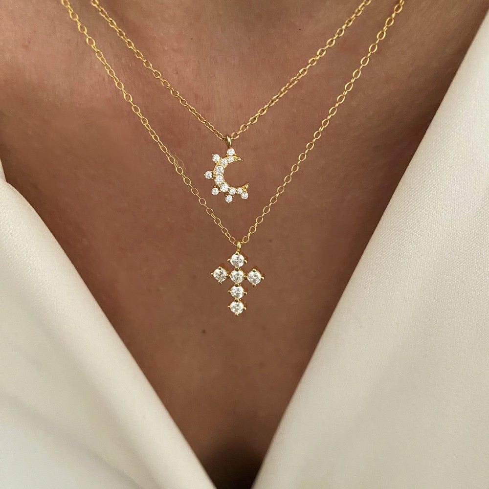 Dainty cross necklace