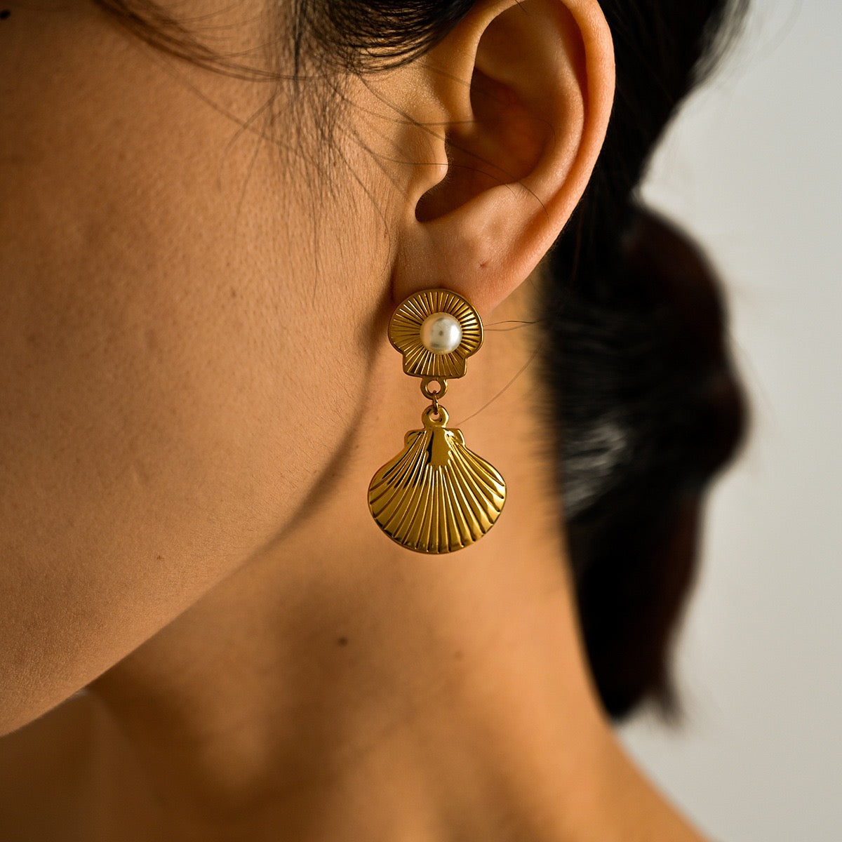 Double shells earrings
