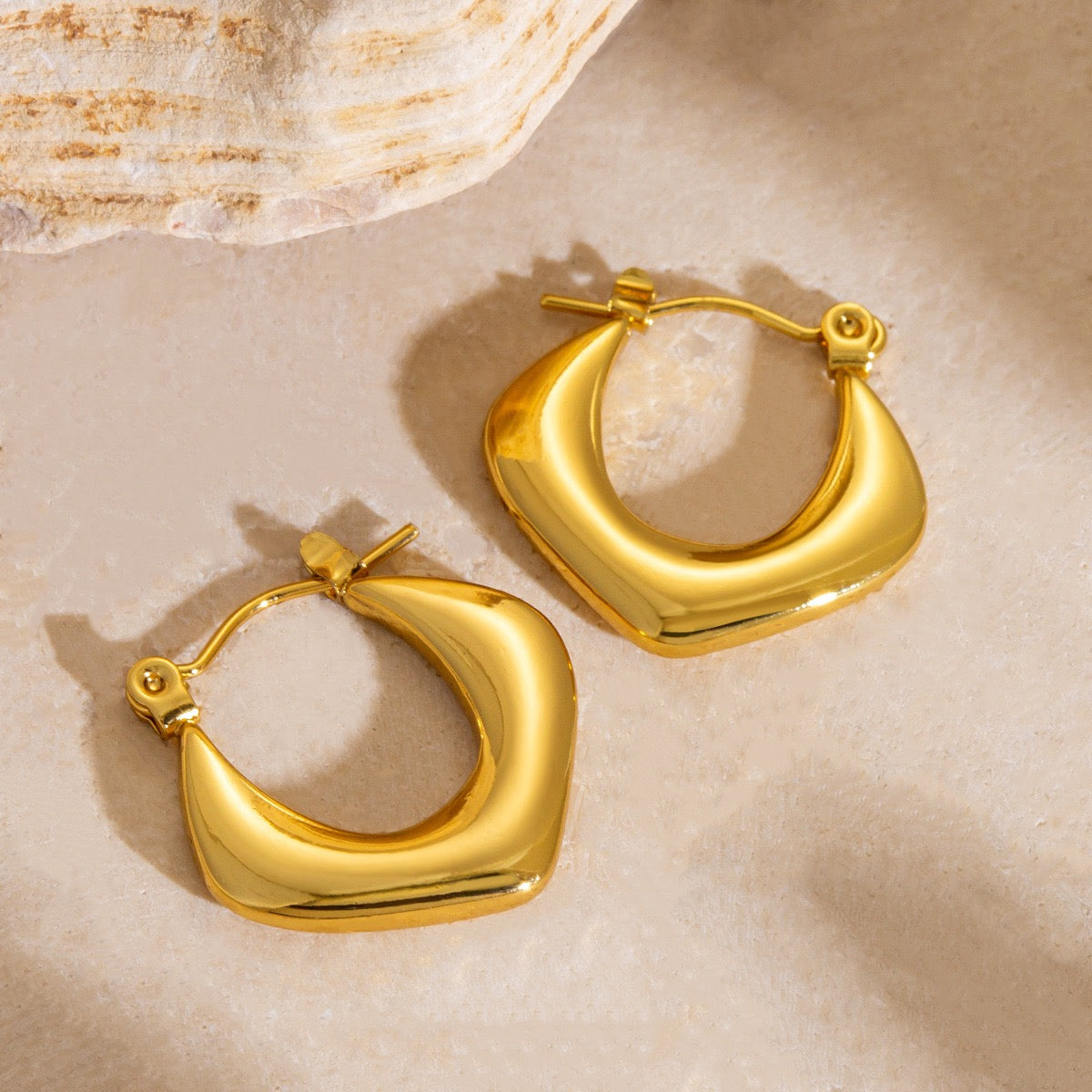 Pointy lava heart hoops