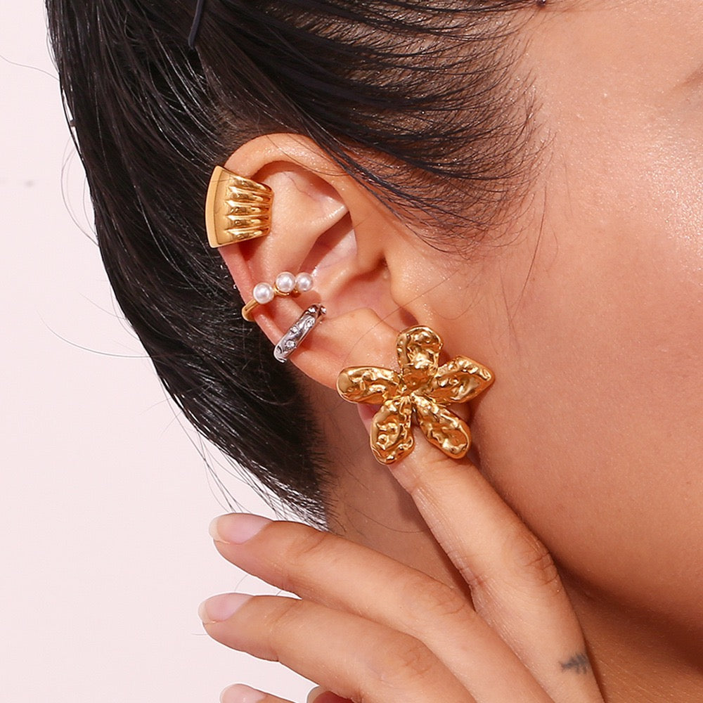 Bondi Gary flower petal earrings