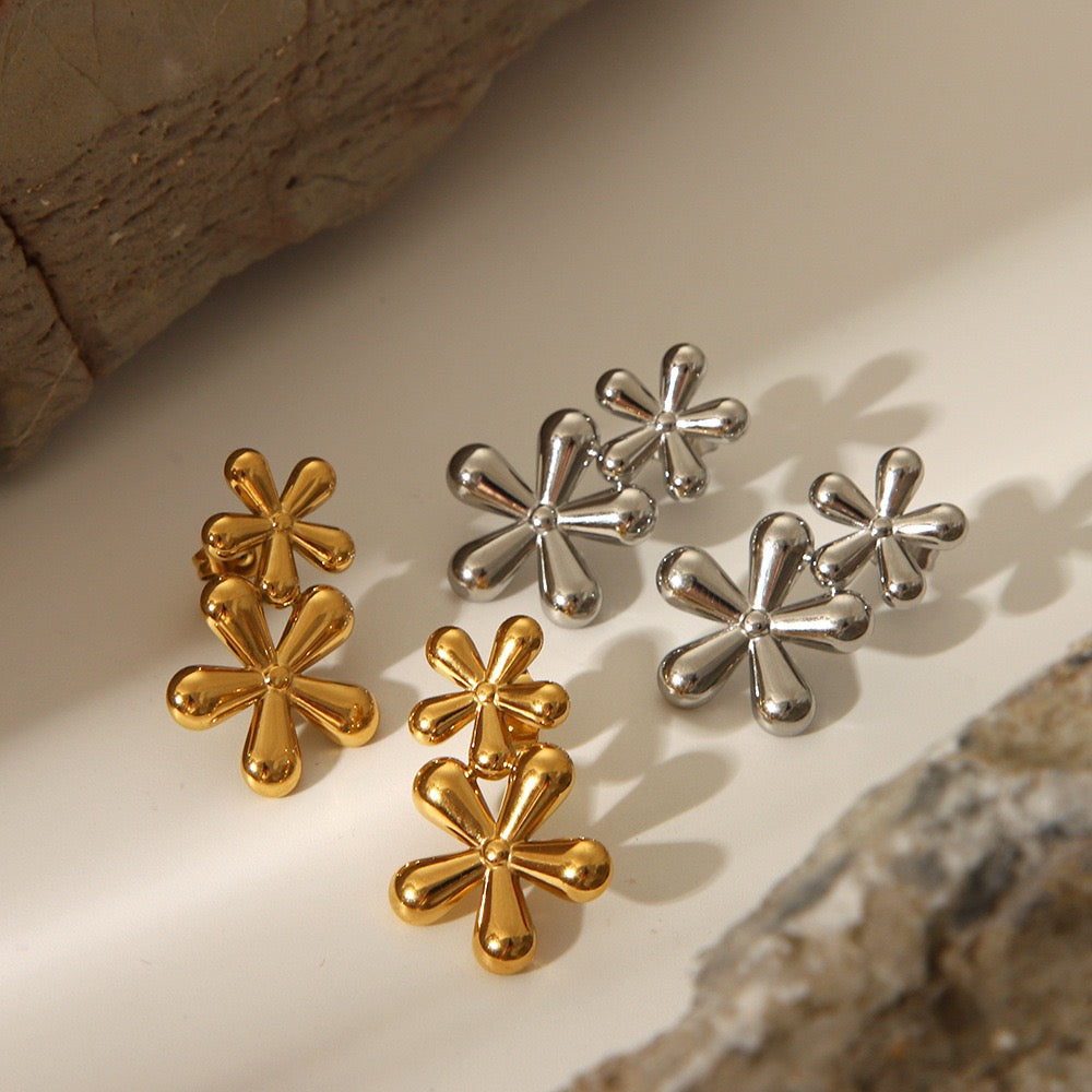 Dainty twin flowers earrings