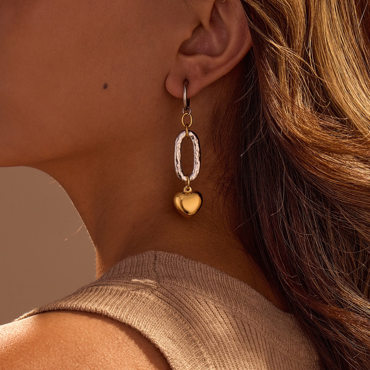 Two tones heart hoops