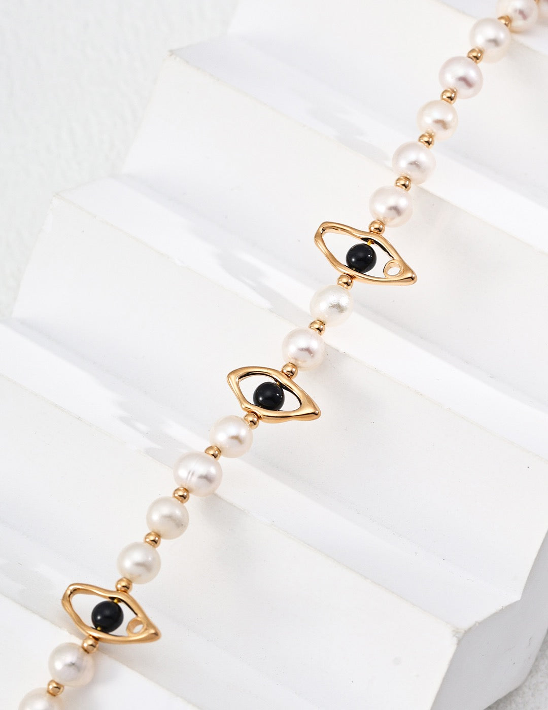Frostvale Black agate eye pearl necklace