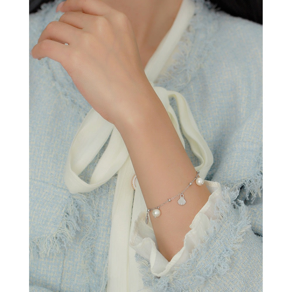 Sterling silver shell pearl bracelet