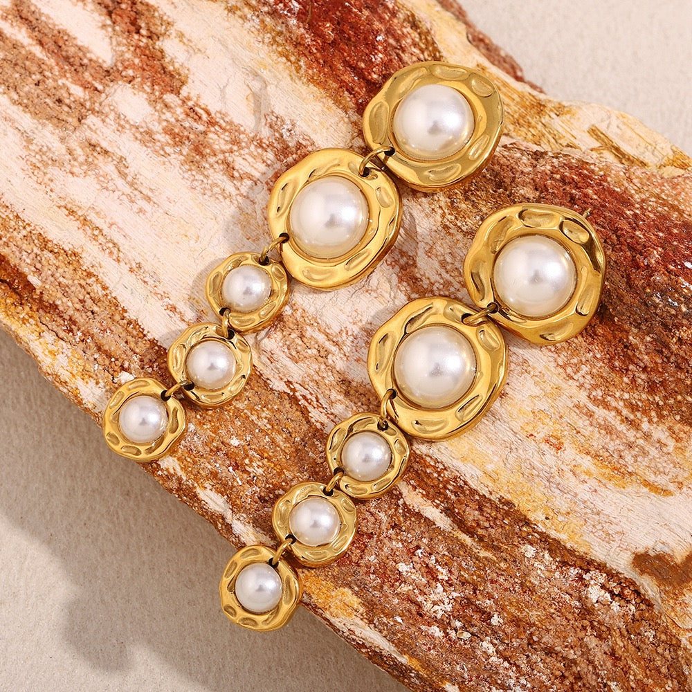 Andrey pearly earrings