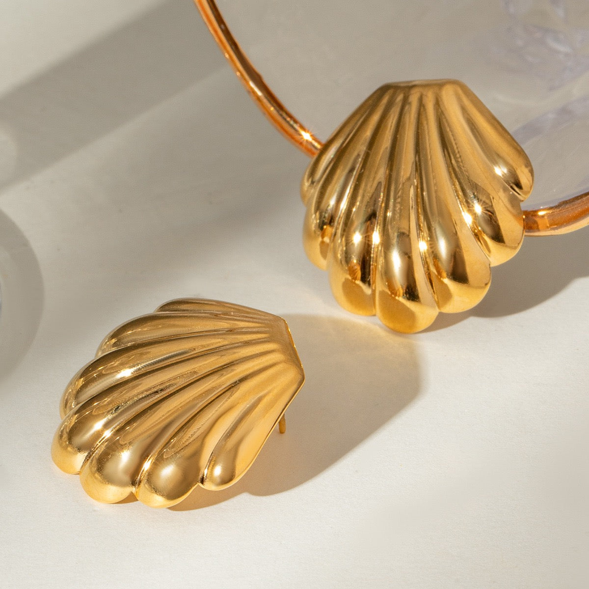 Sharon shell earrings