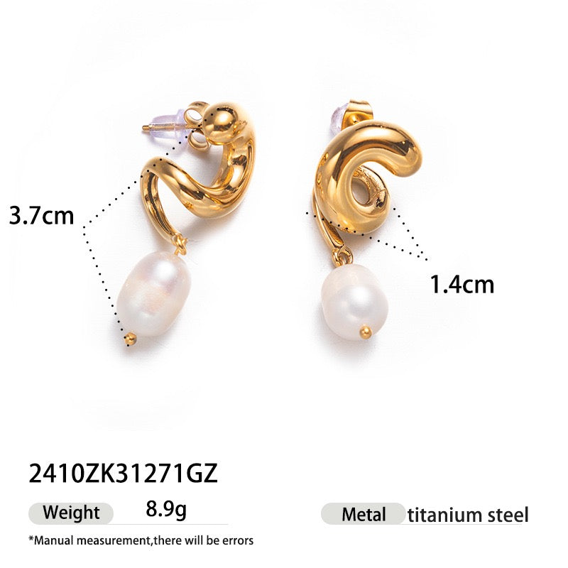 Swirl freshwater pearls earrings