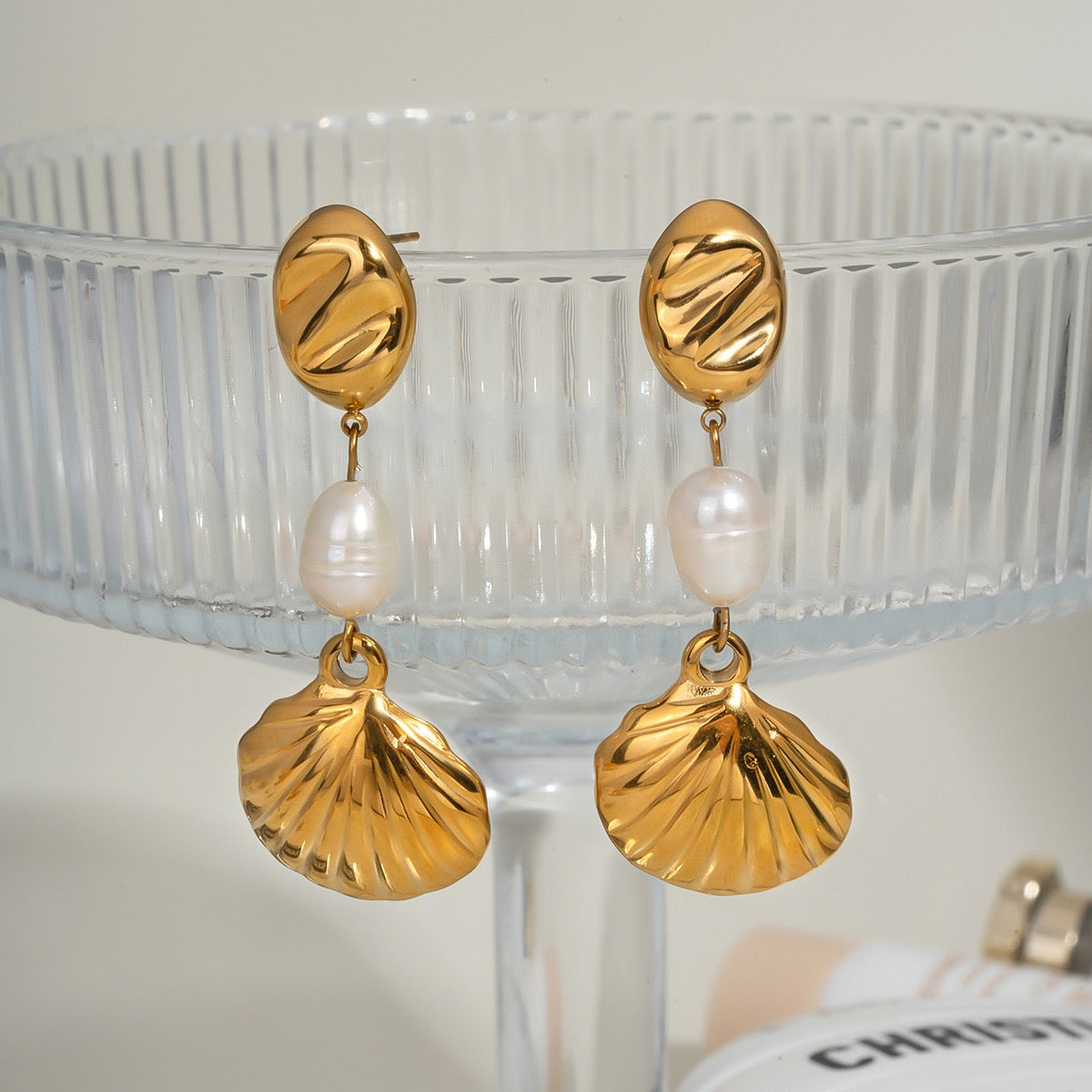 Golden shell pearl earrings