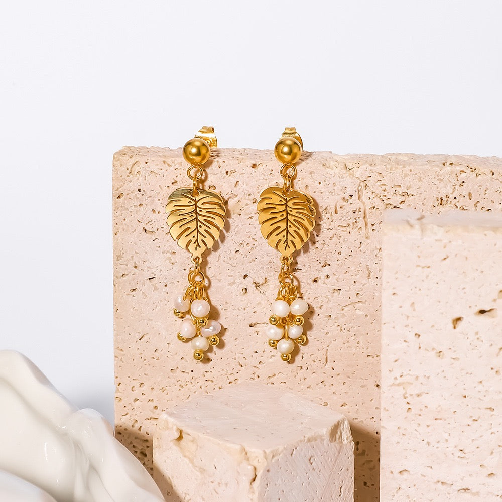 Leaf earrings