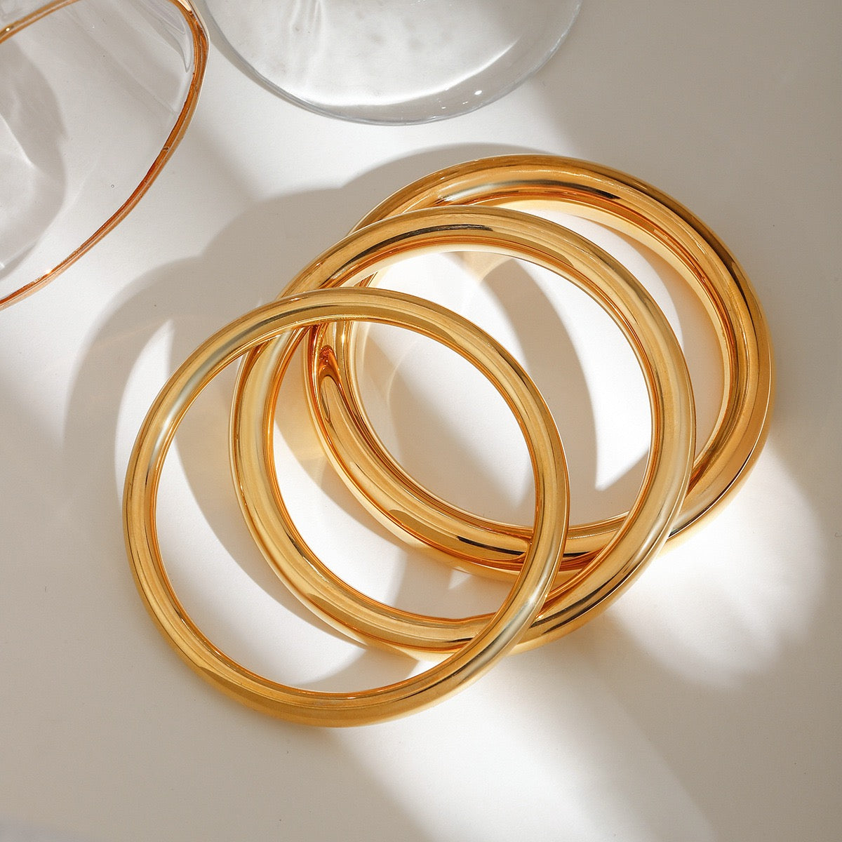 Round classic bangles