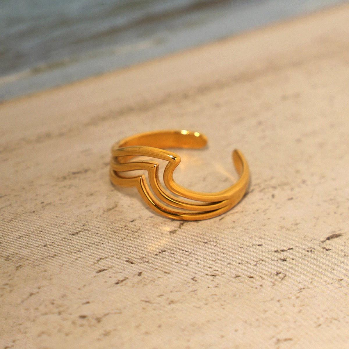 Layer waves ring