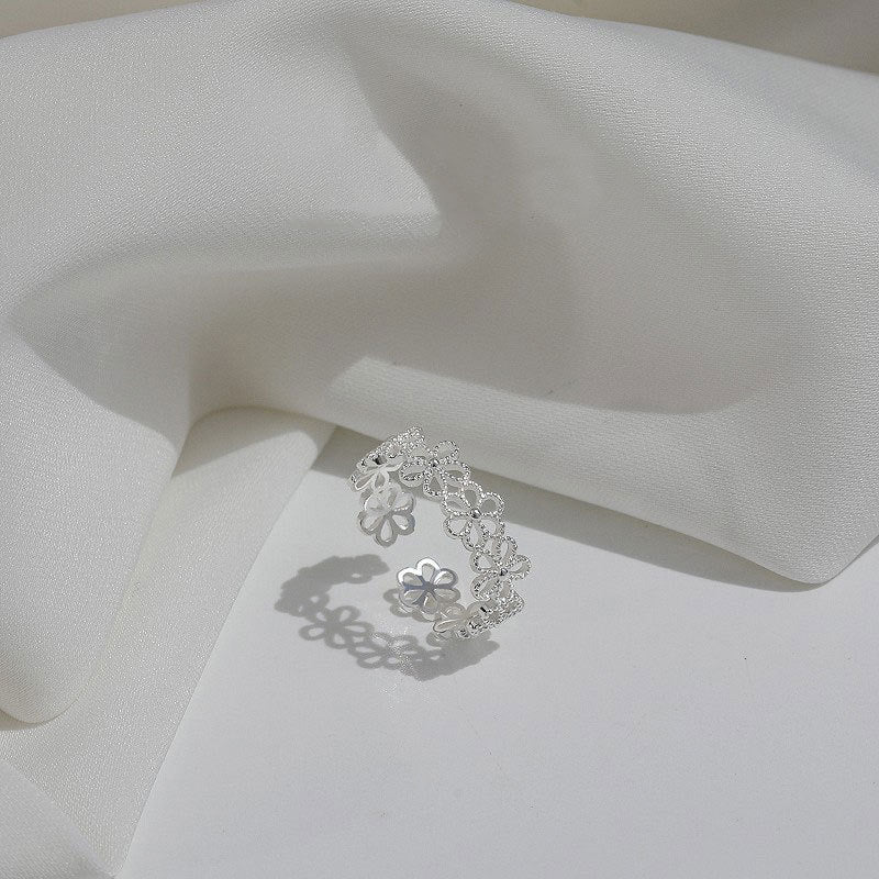 Harry Hallow flower Silver ring