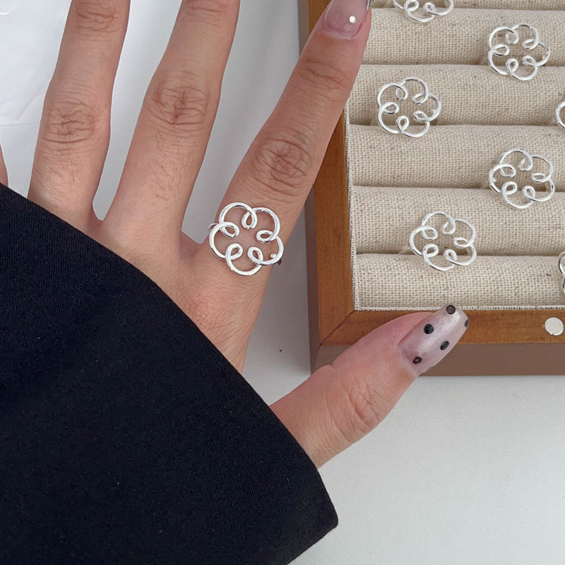 Jennie Twisted rose ring