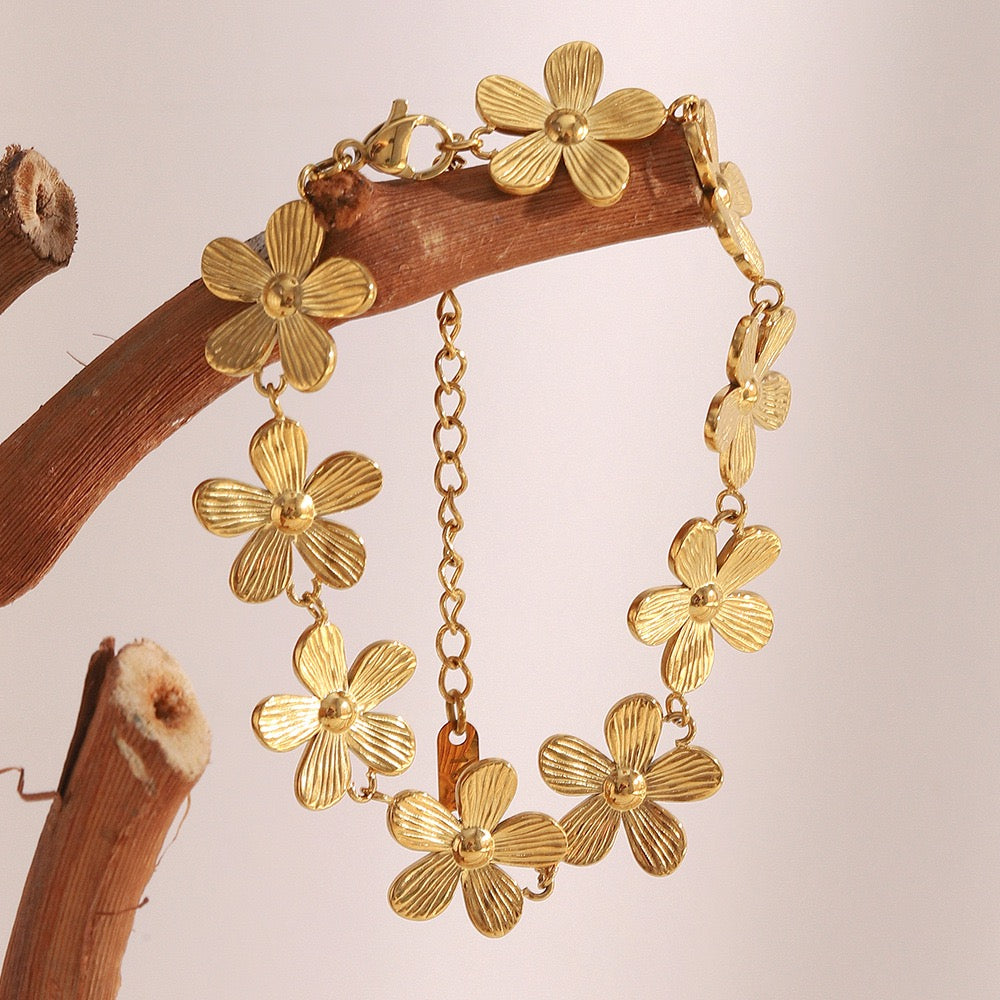 Flower bracelet