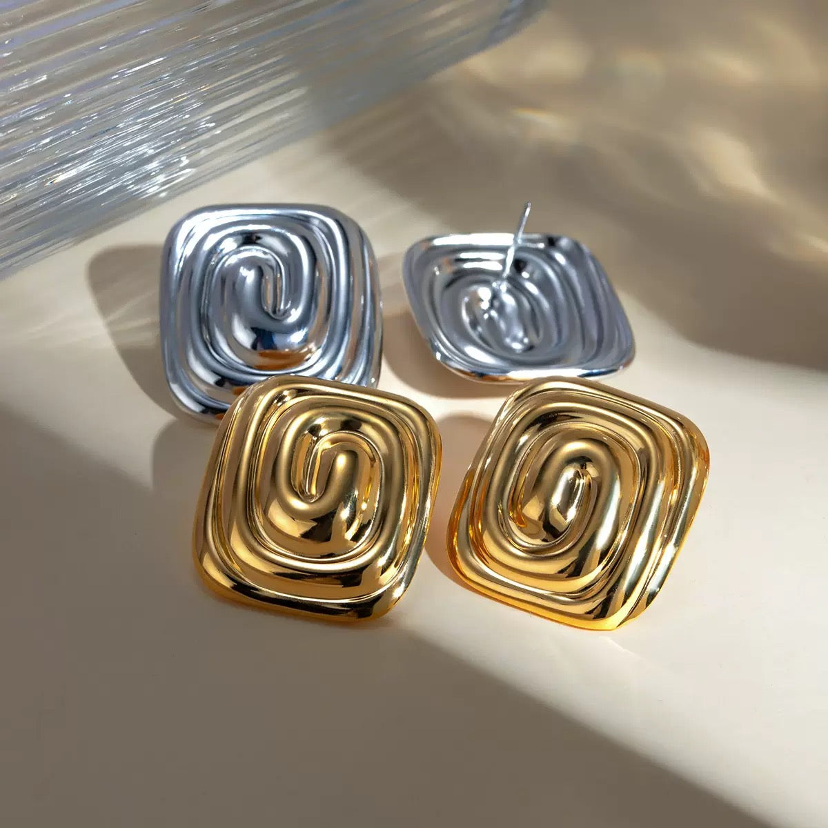Square swirl earrings