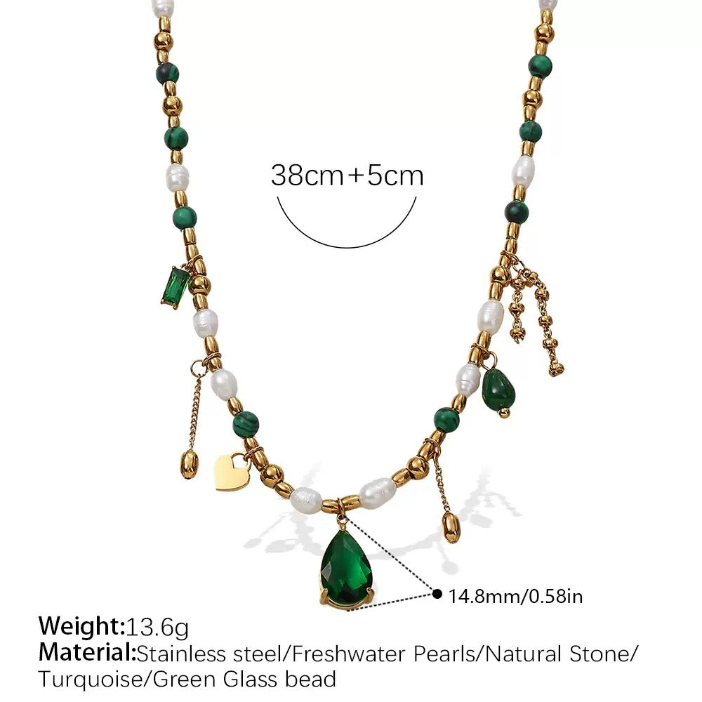 Chandellia Freshwater pearls necklace