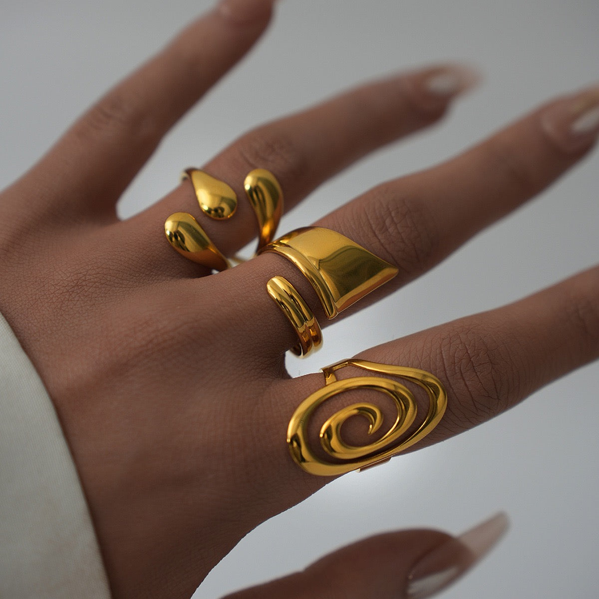 Mito Swirl rings