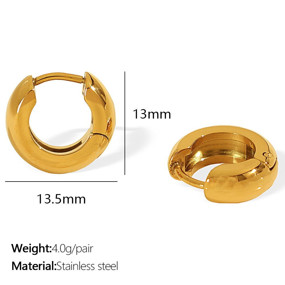 Moni dainty hoops earrings