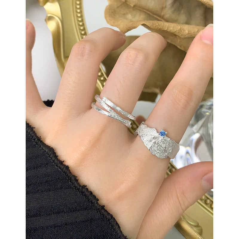 Melting silver band ring