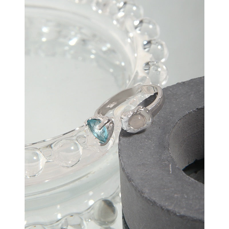 Blue heart open silver ring