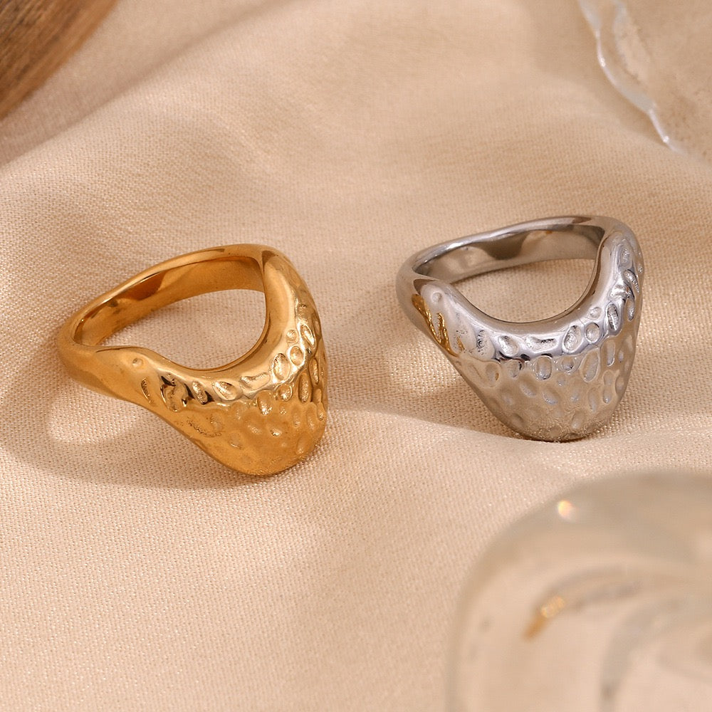 Mampa Lava pointy rings