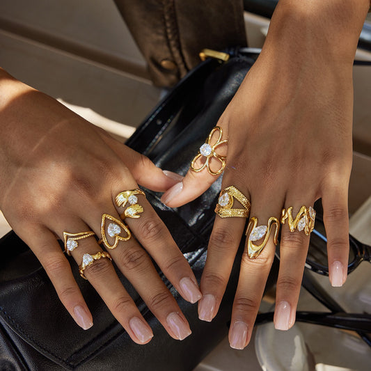 Bright Sunday rings collection