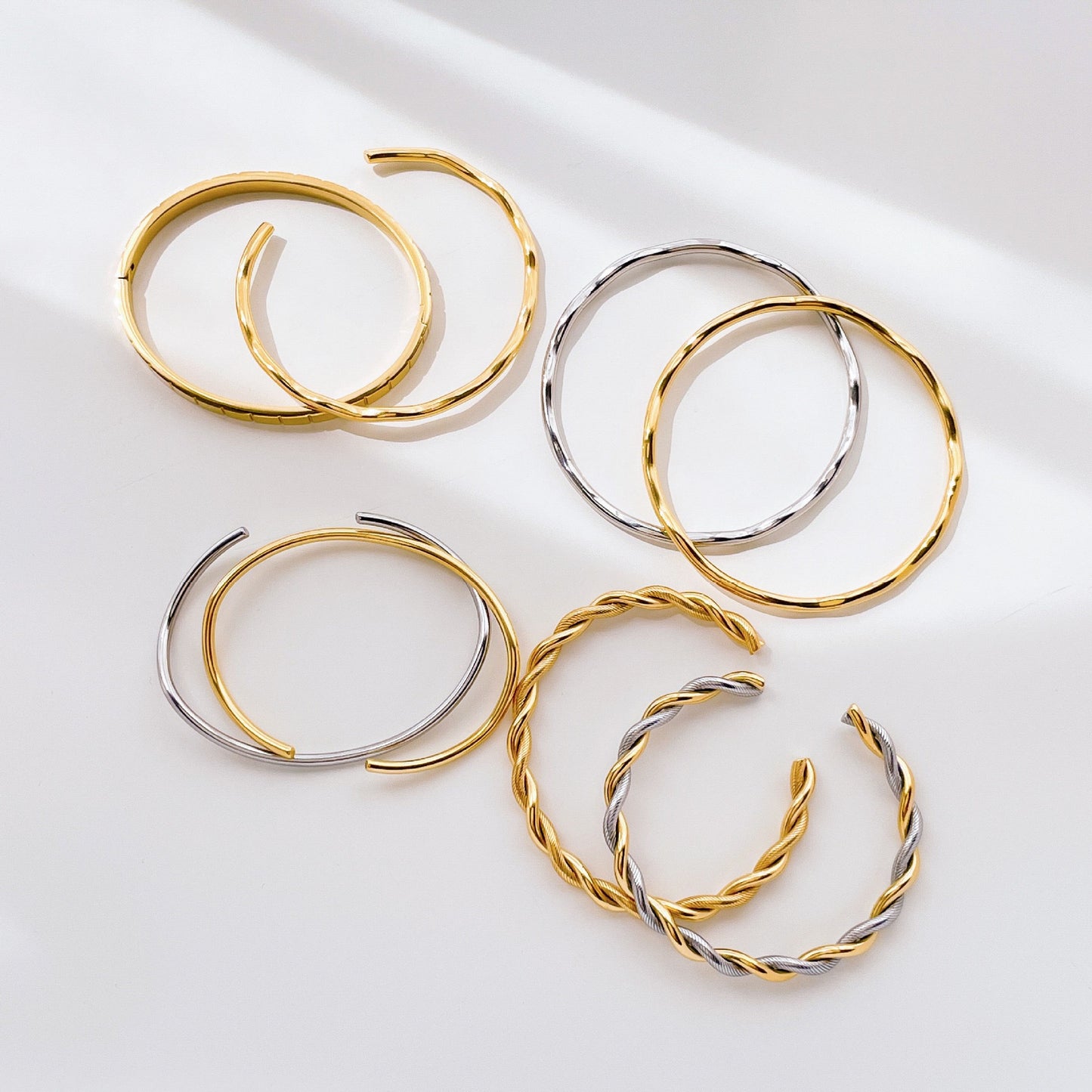 Vuslat wave bangles