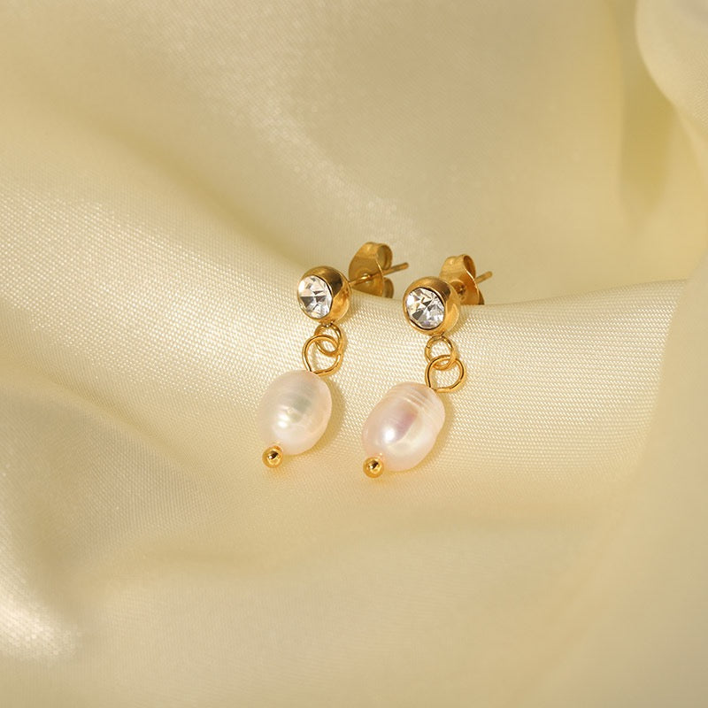 Leonard Shinning pearl studs