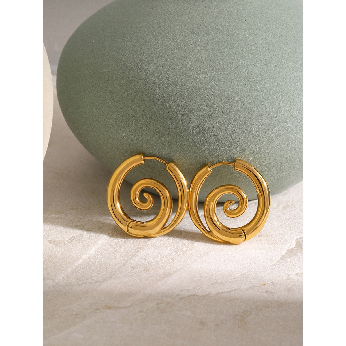 Three swirls earrings necklace collections