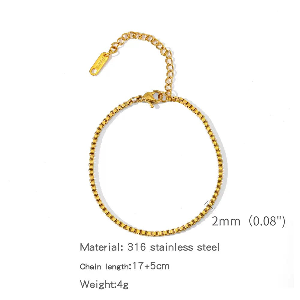 Dainty plain chain bracelets