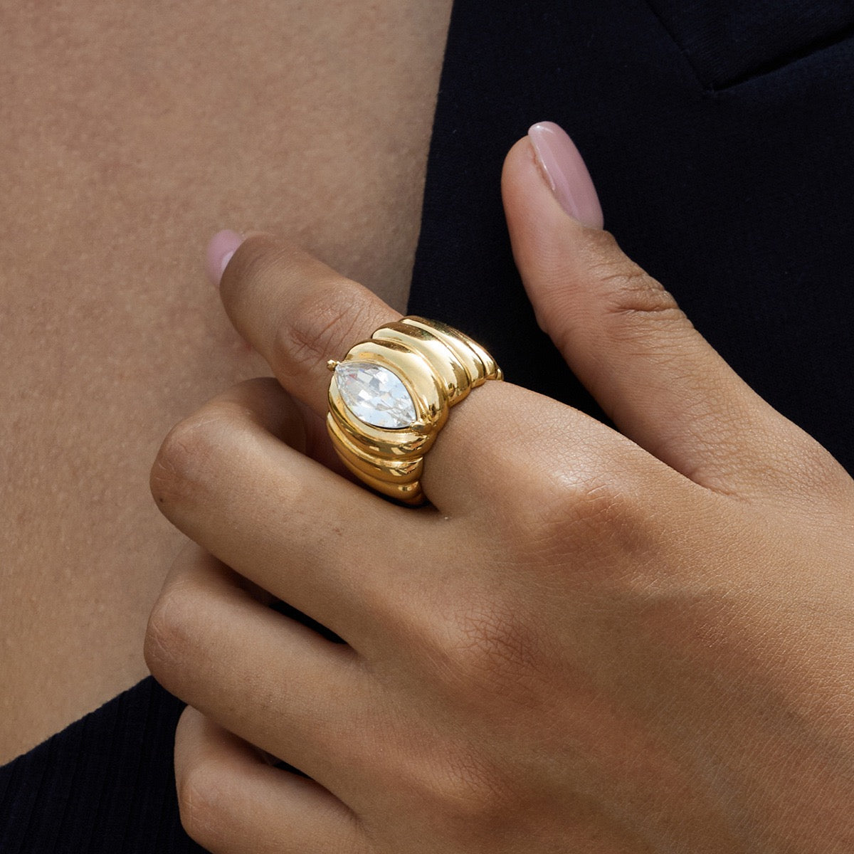 Big eye statement ring