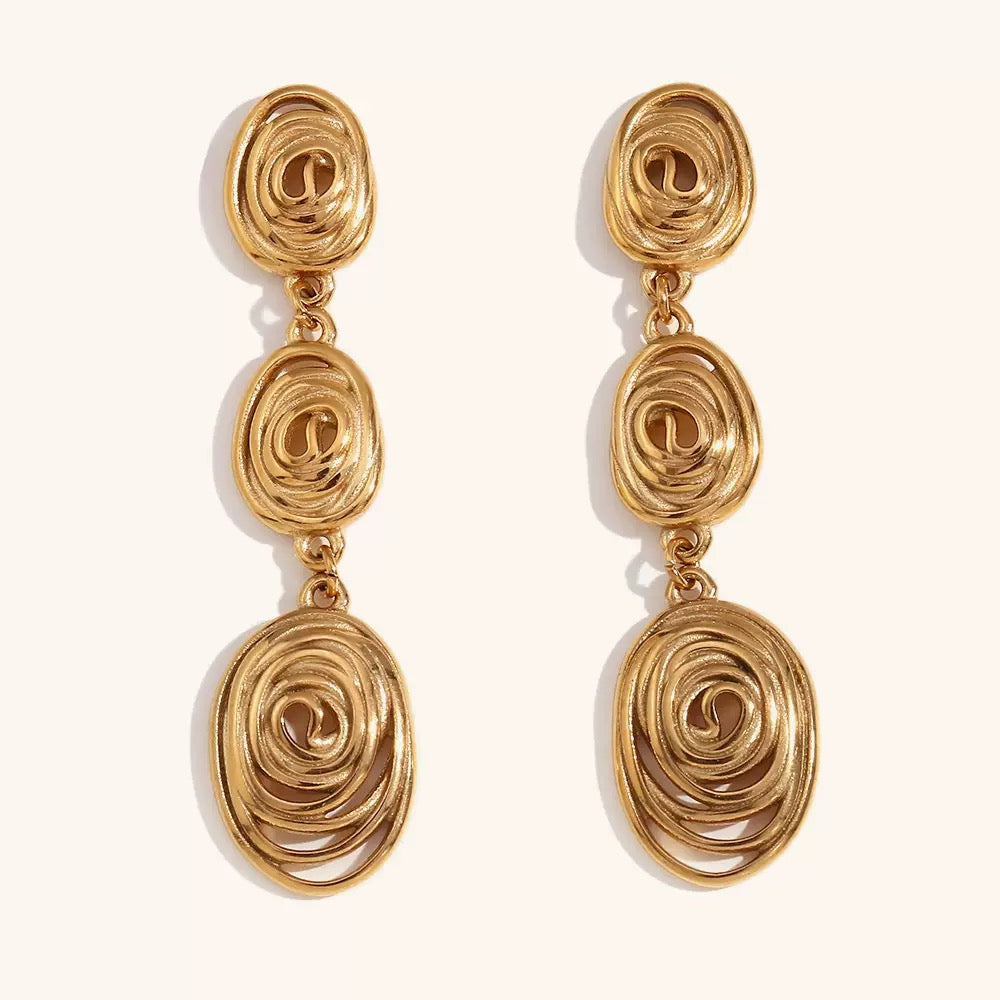 Three swirls earrings