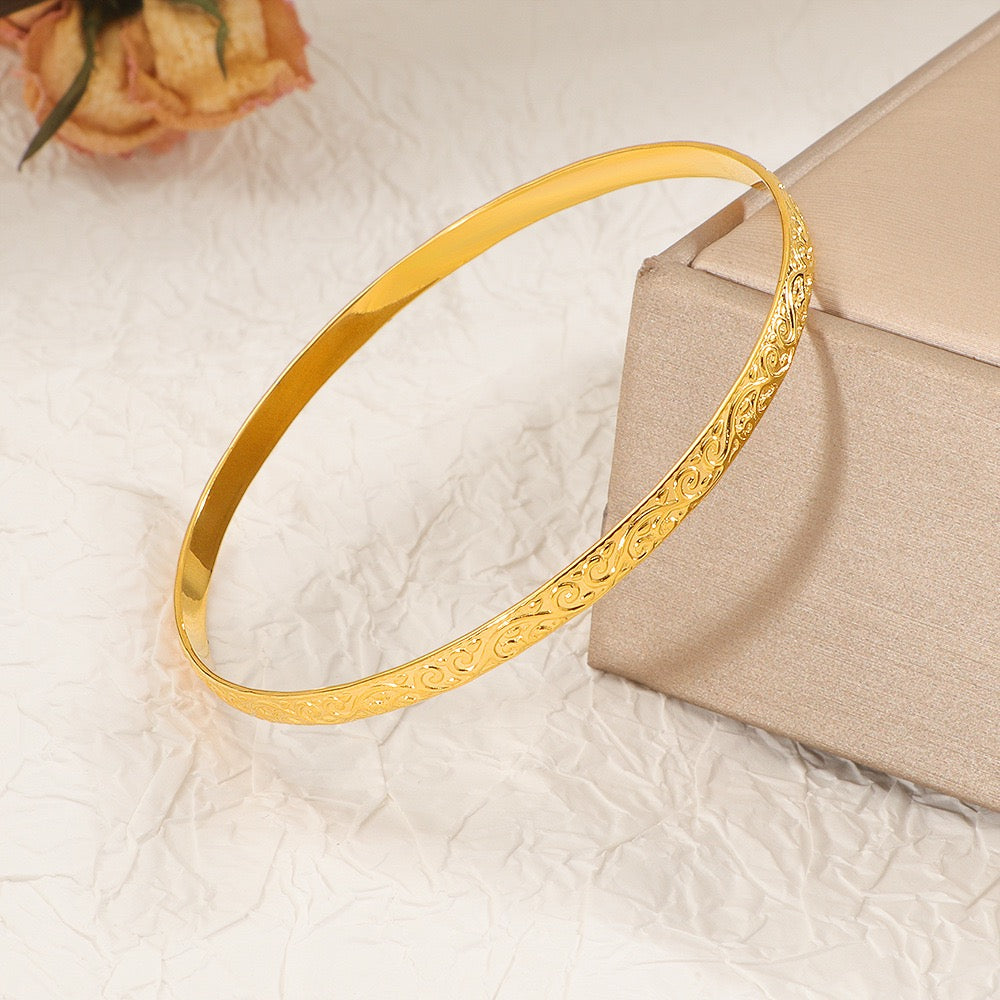 Adabana hoop bangles