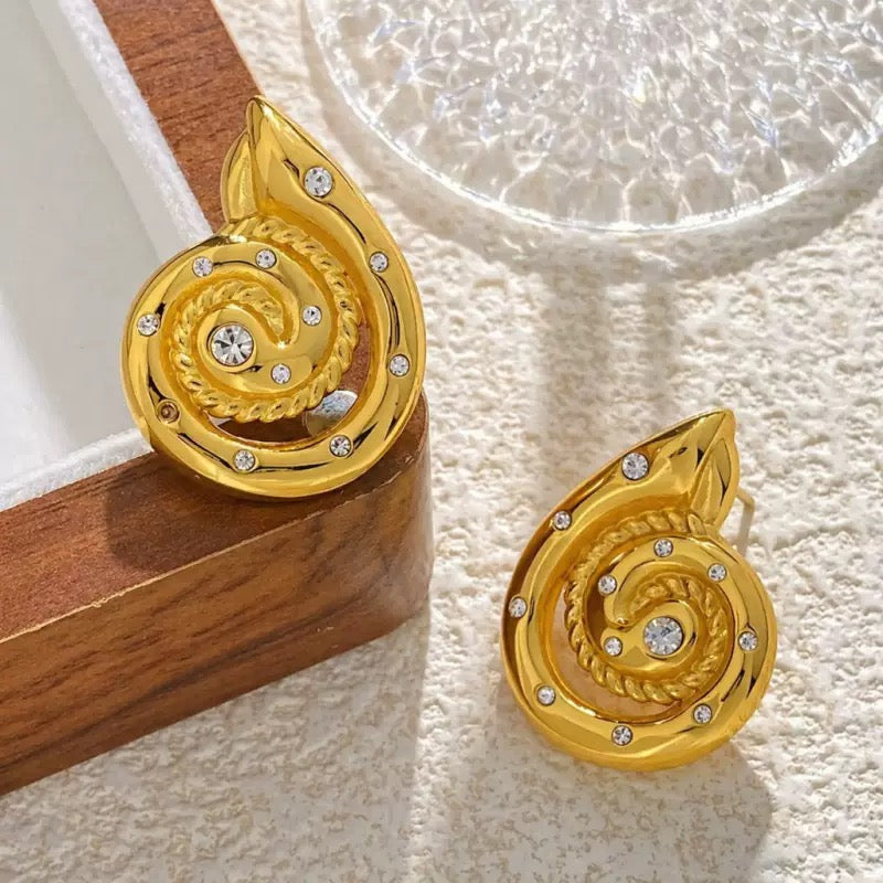Three swirls earrings necklace collections