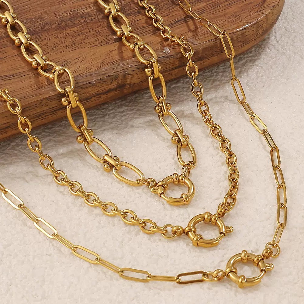 Statement chains necklace