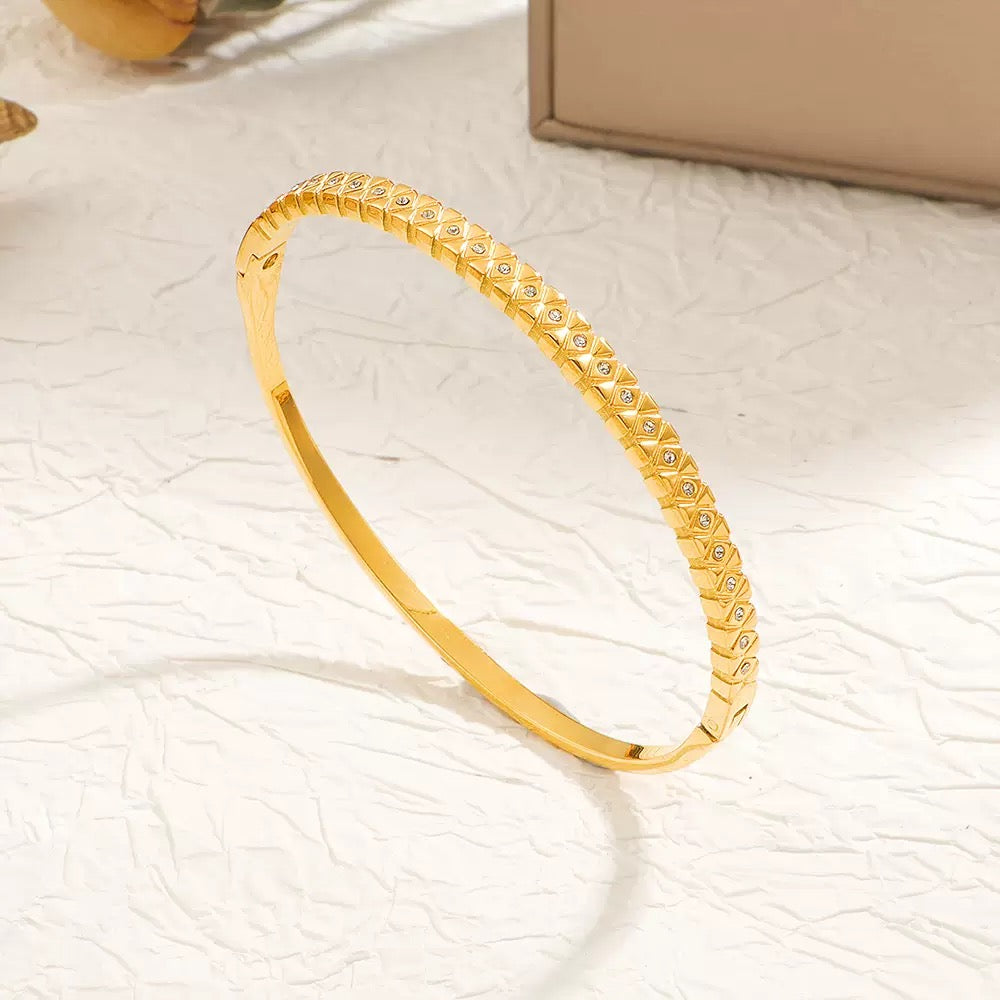 Dainty miya bangles