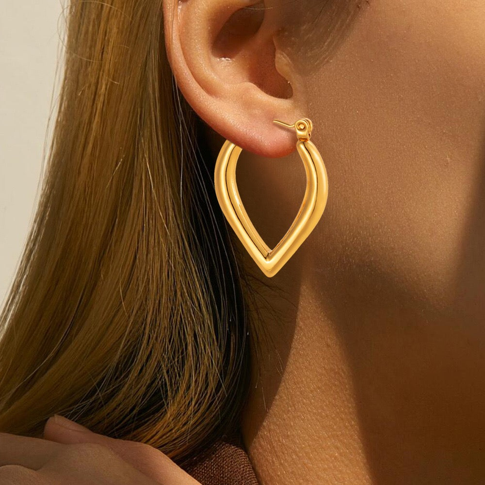 Pointy lava heart hoops