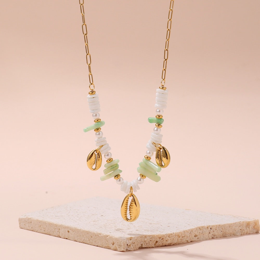 Big shell pendant charm necklace