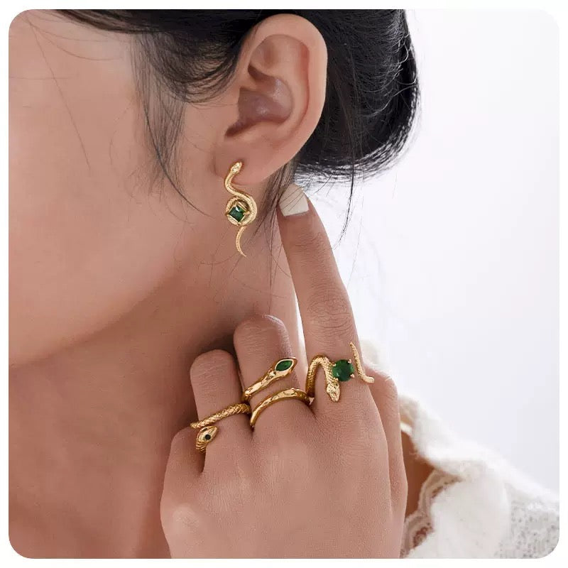 Serpentine Snake Ring