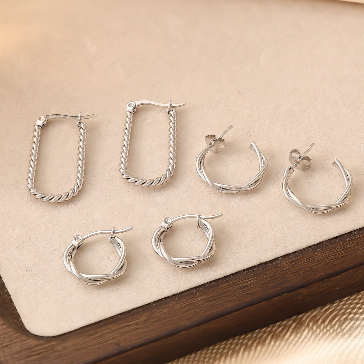 Classic chubby hoops