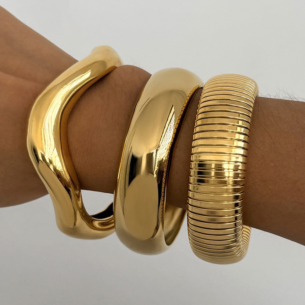 Big classic round bangle
