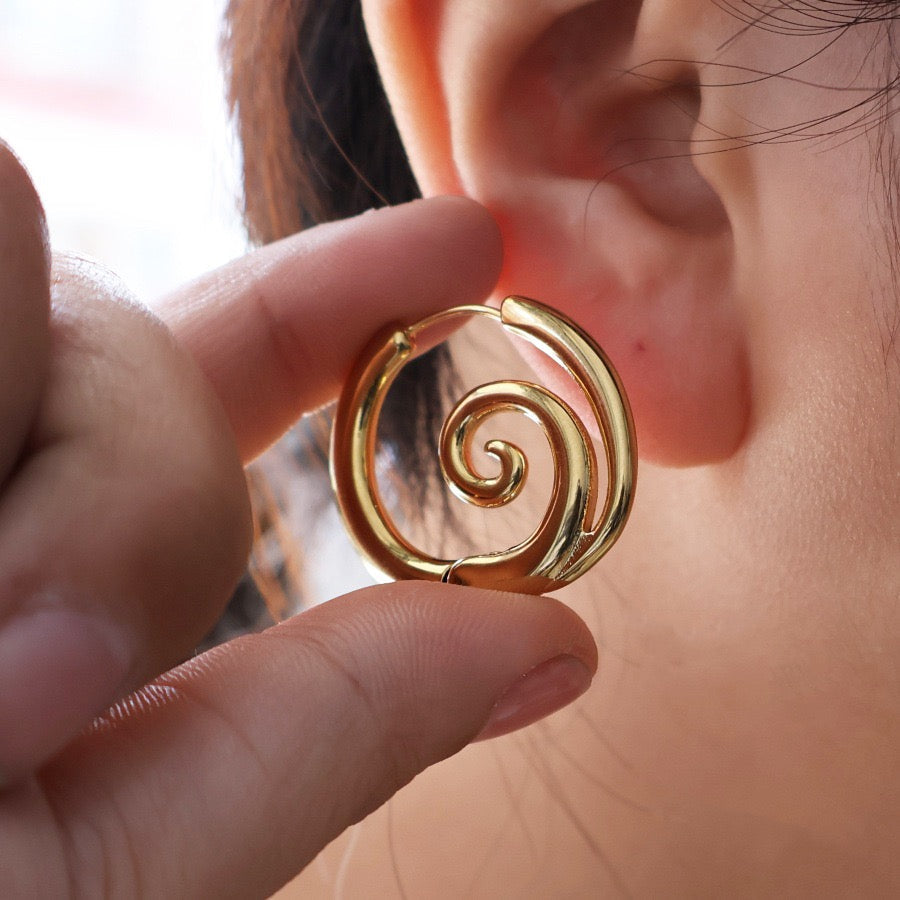 Three swirls earrings necklace collections