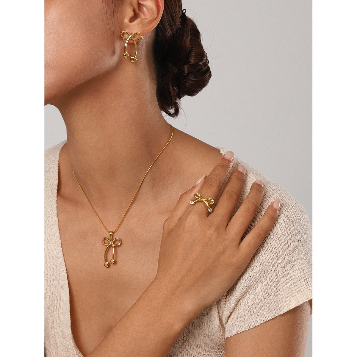 Pearly bows and butterfly earrings