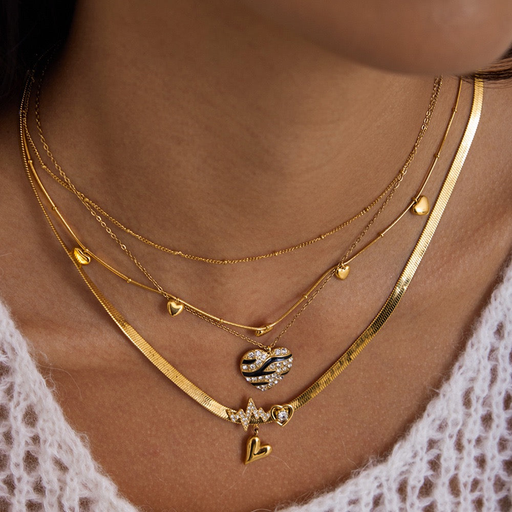 Dainty heart necklace