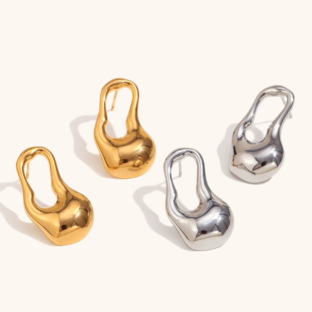 Oval hoops earrings