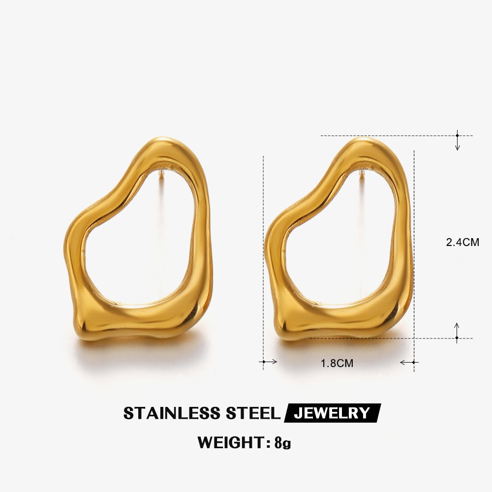 Oval hoops earrings