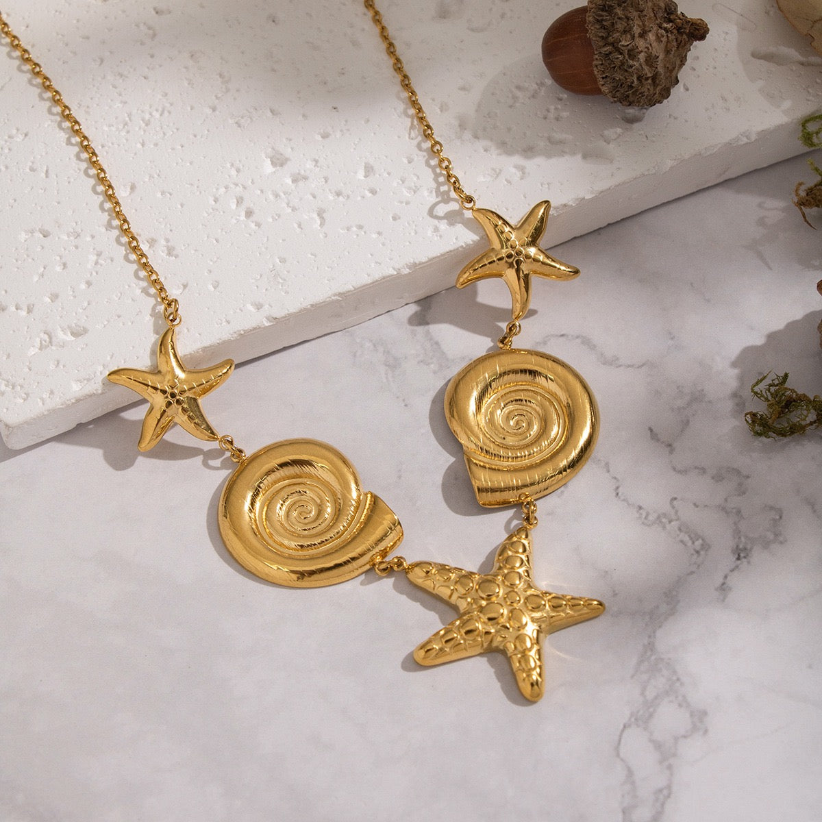 Swirl starfish necklace