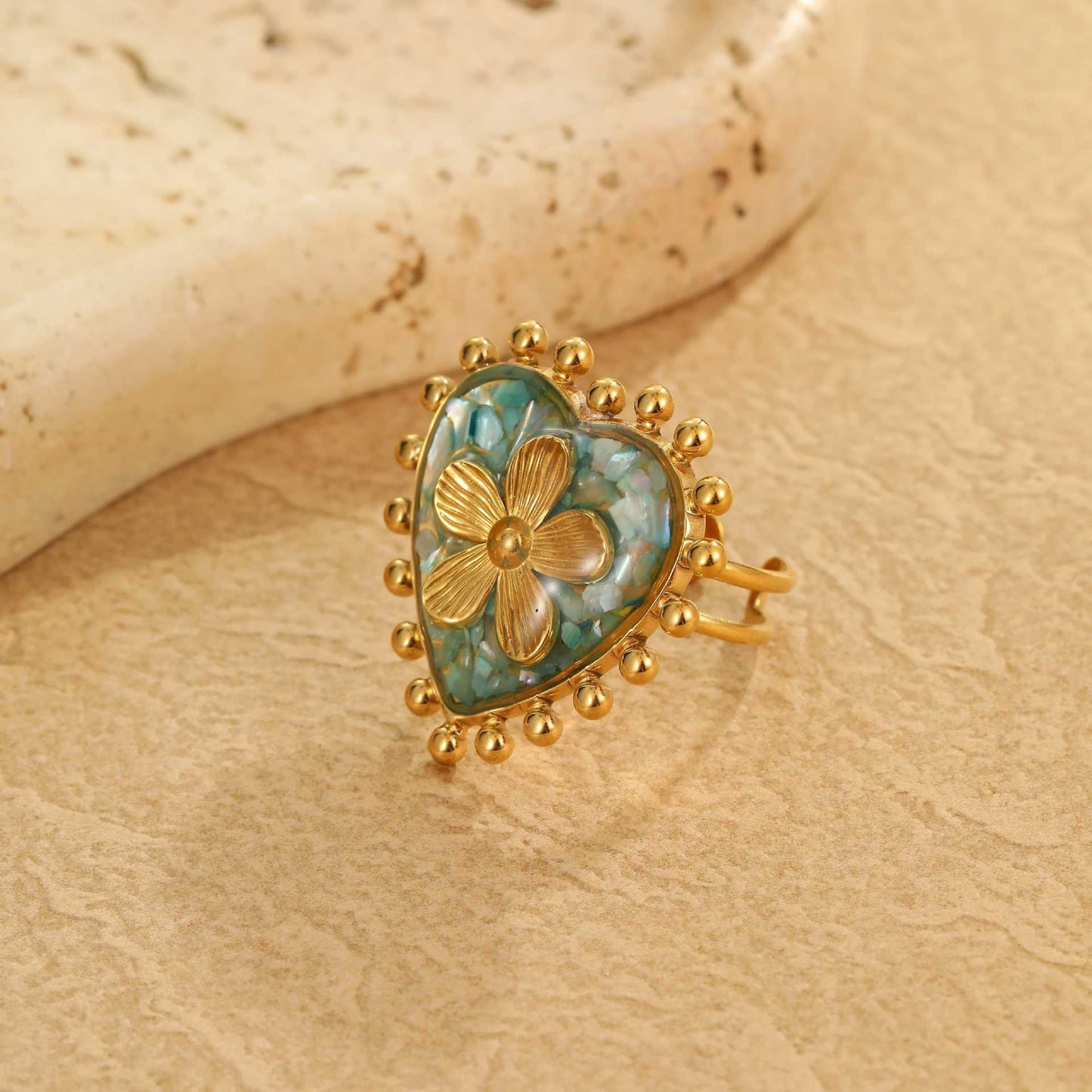 Green heart flower ring