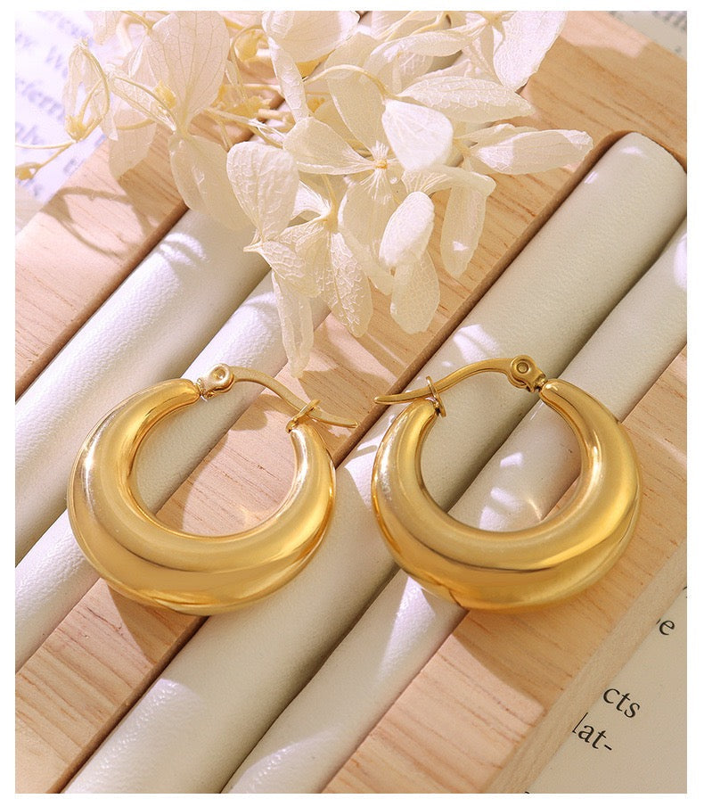 Classic shaped hoops